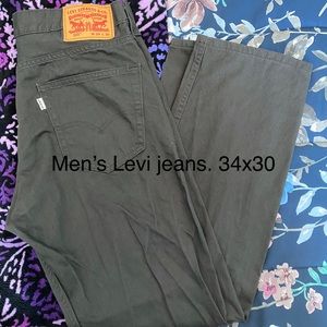 Men’s Levi jeans